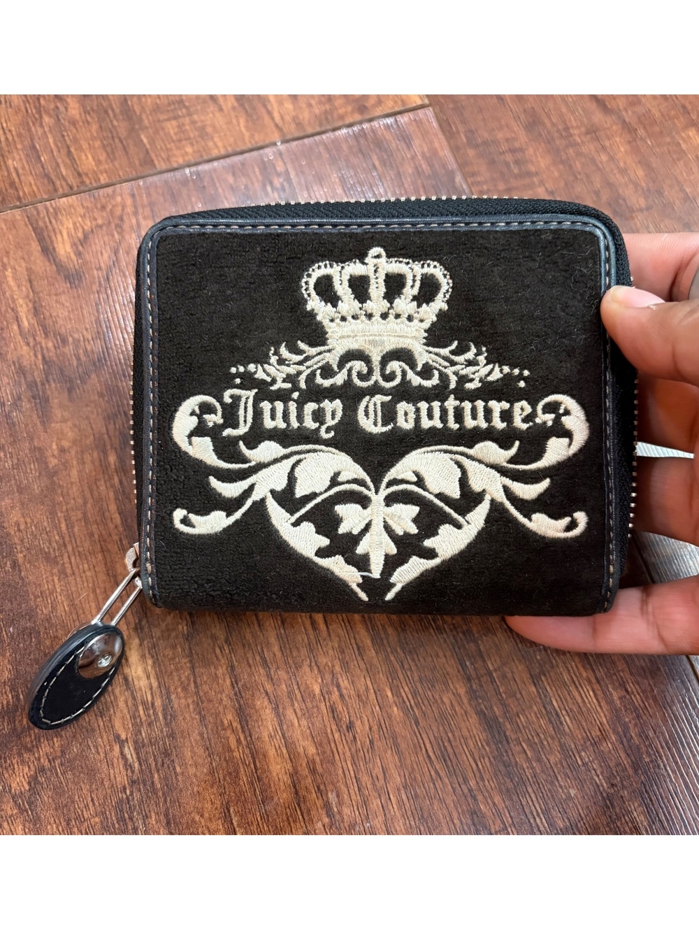 Vintage Juicy Couture Brown Zip Wallet.